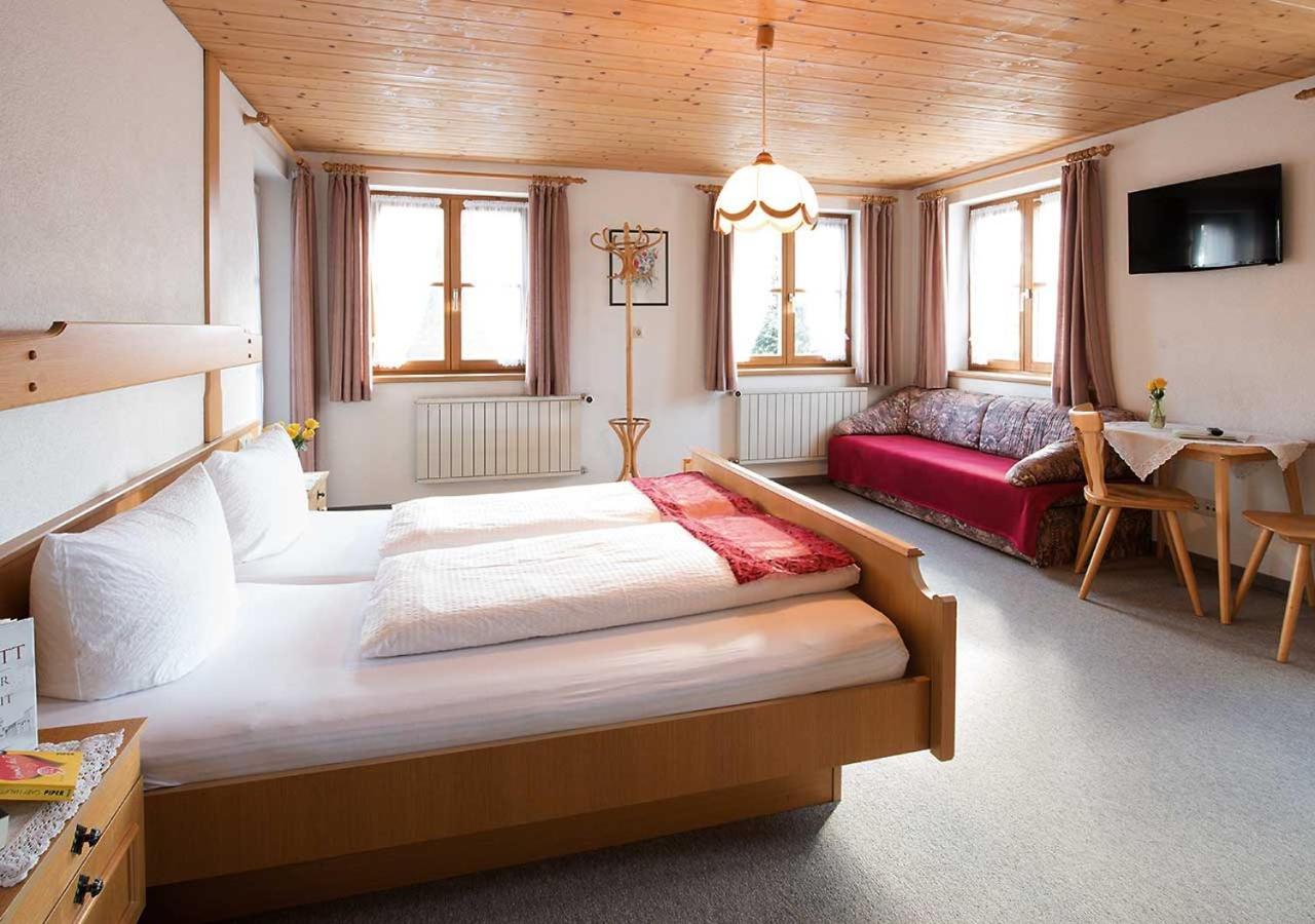 Haus Wilma Panzió Damuels Kültér fotó